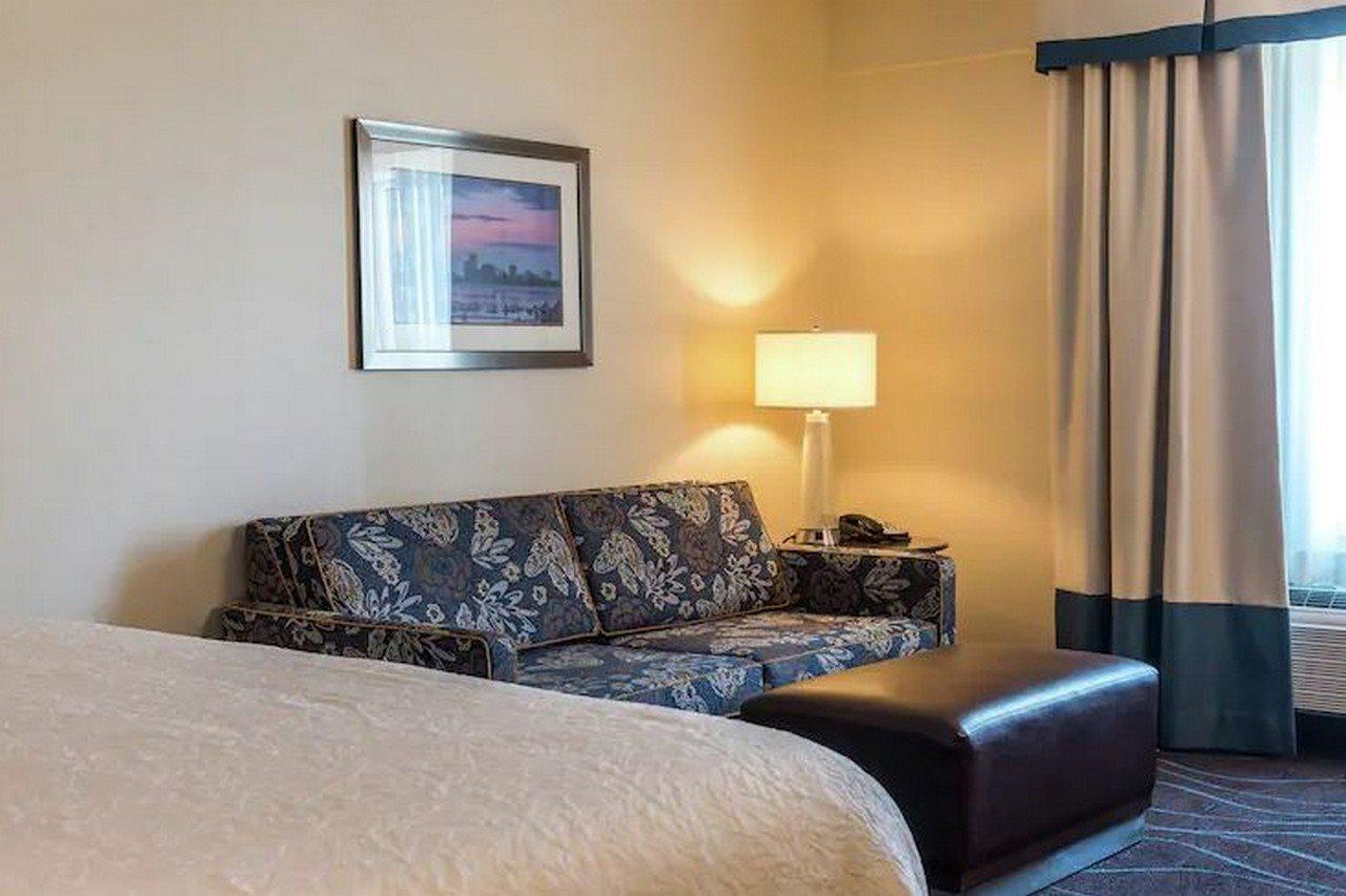 Hampton Inn By Hilton Ottawa Airport Zewnętrze zdjęcie