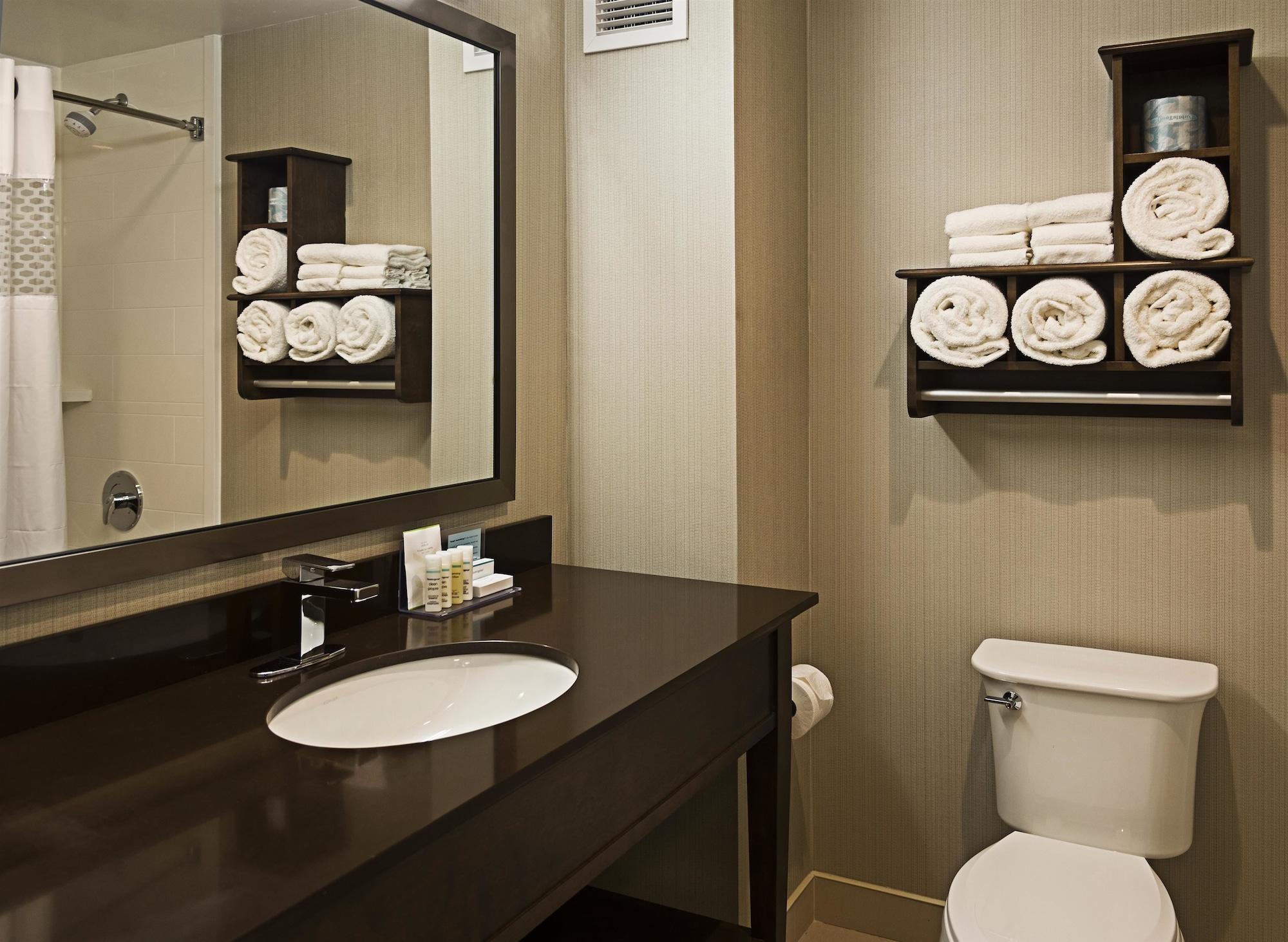 Hampton Inn By Hilton Ottawa Airport Zewnętrze zdjęcie