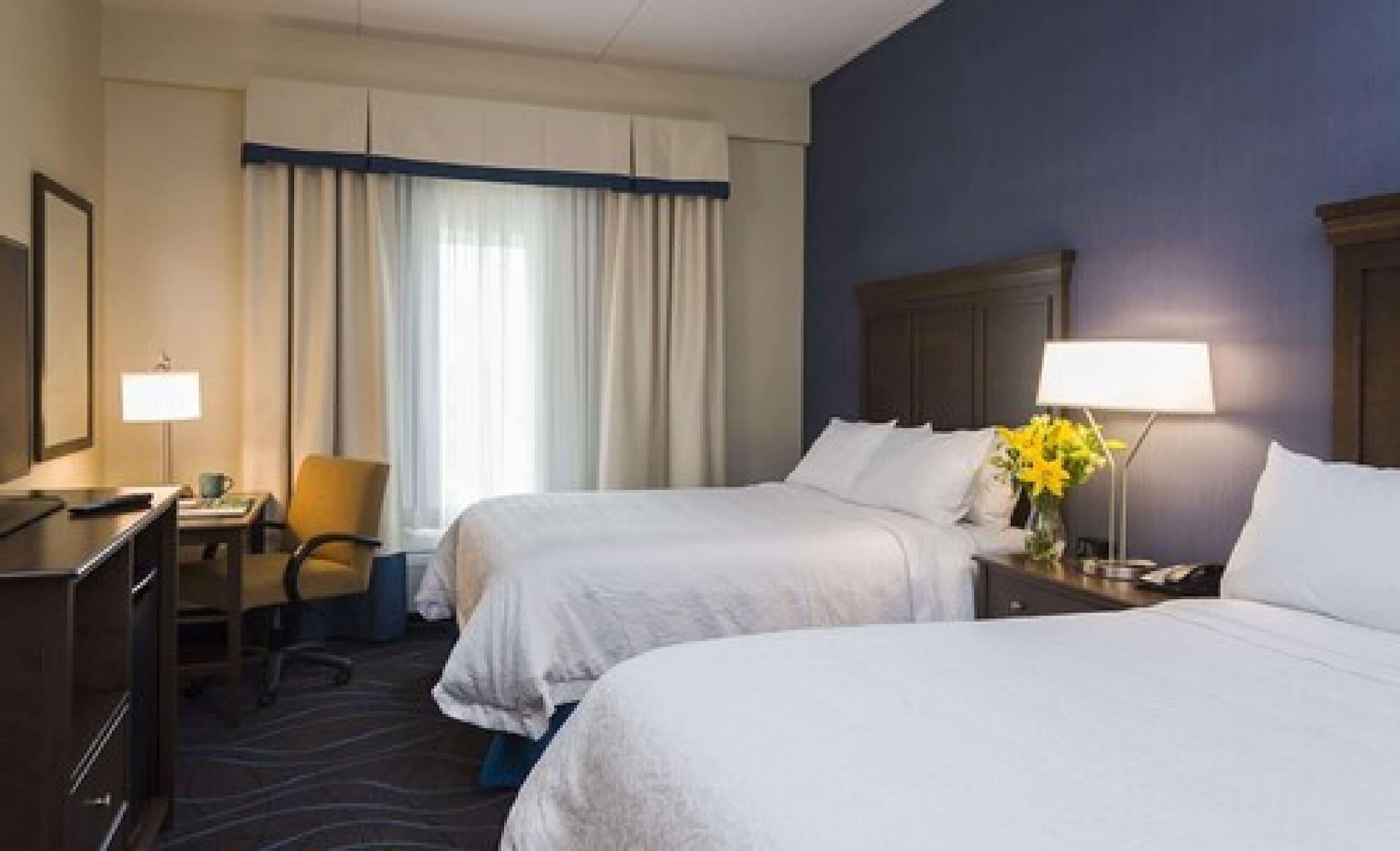Hampton Inn By Hilton Ottawa Airport Zewnętrze zdjęcie